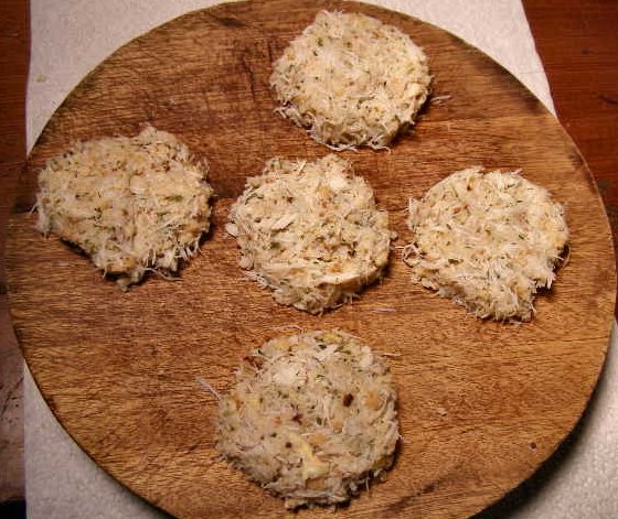 Crab Cakes Ready to cook