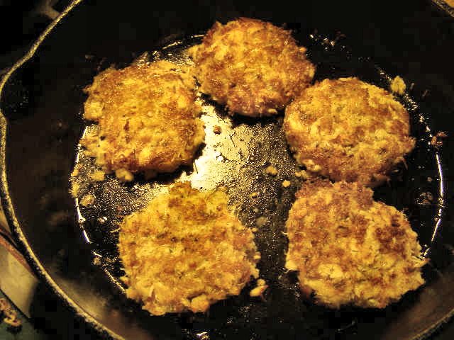 Crab Cakes Skillit browning