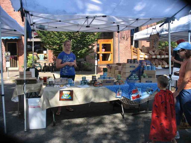 Lane County Farmers Market - Tuna & Crab